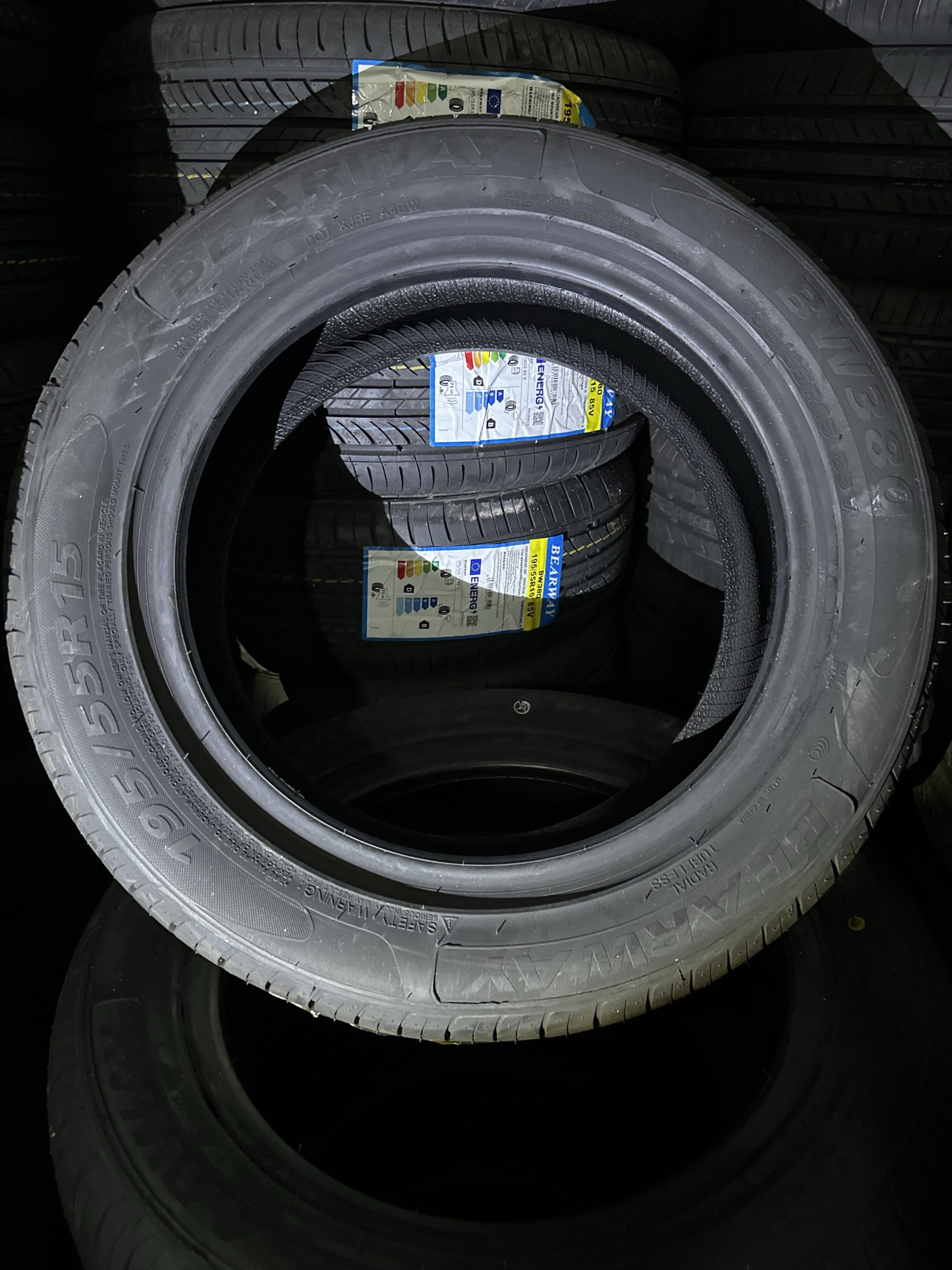 New Tyre 195/55R15 BEARWAY BW380 85V Year 2024 - Image 2