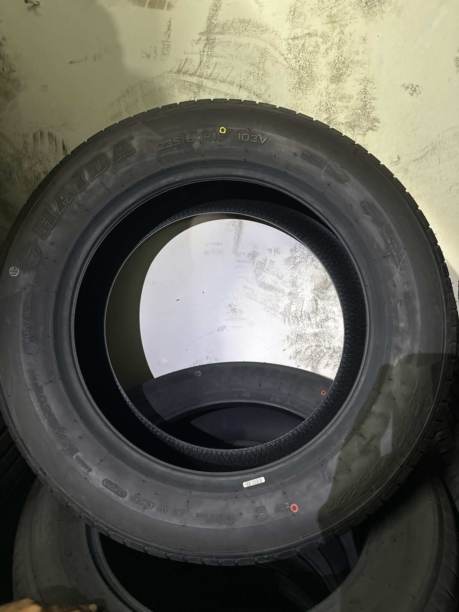 New Tyre 235/60R18 HAIDA HD927 Year 2024 - Image 2