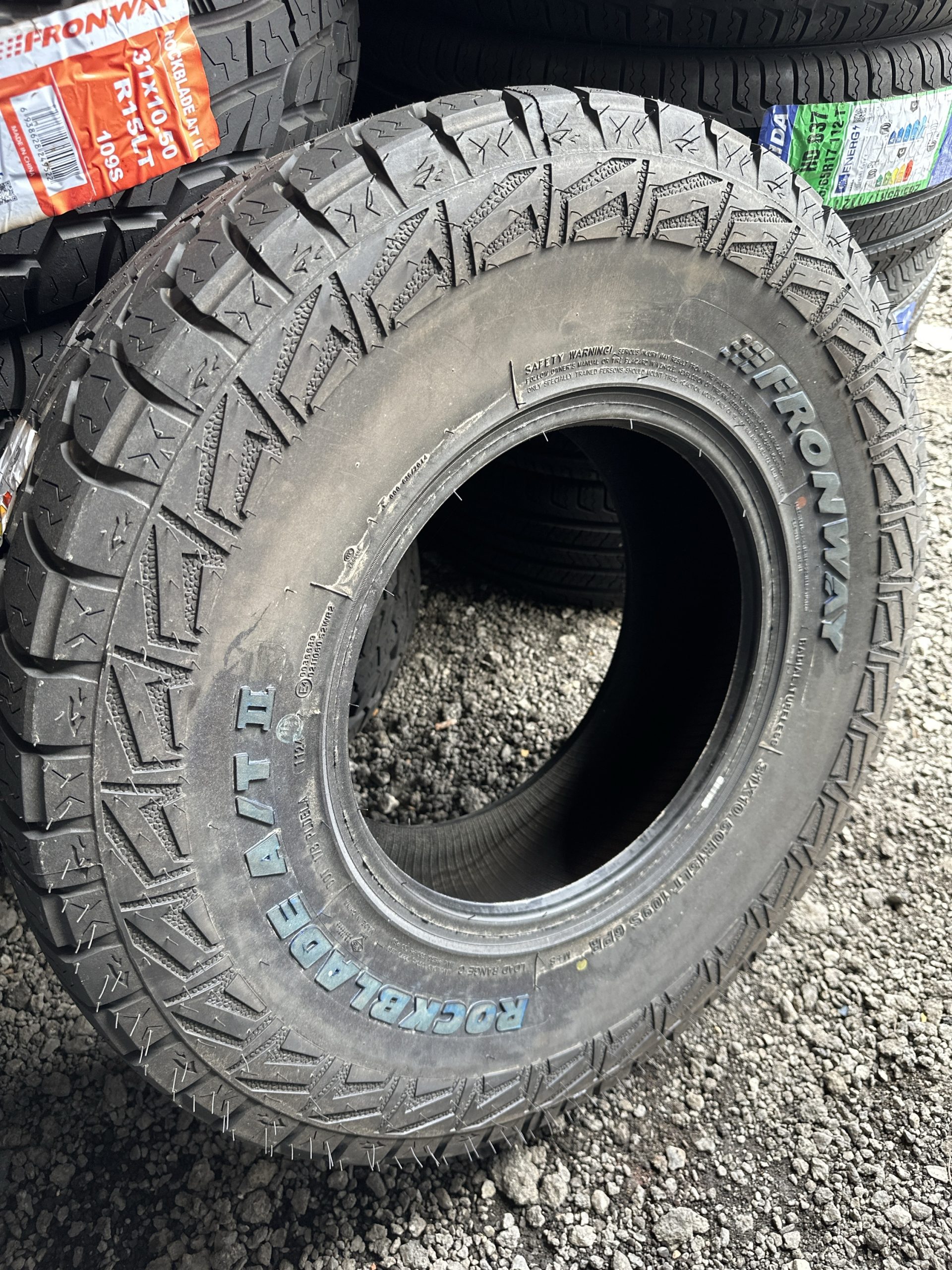 New Tyre 31x10.50RLT Fronway Rockblade A/T II Year 2024 - Image 3